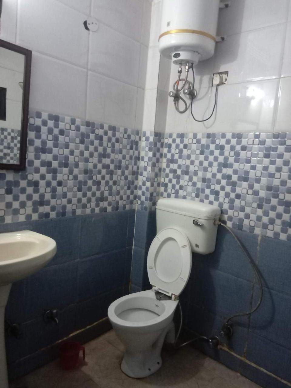 Delhi Inn Nové Dillí Exteriér fotografie